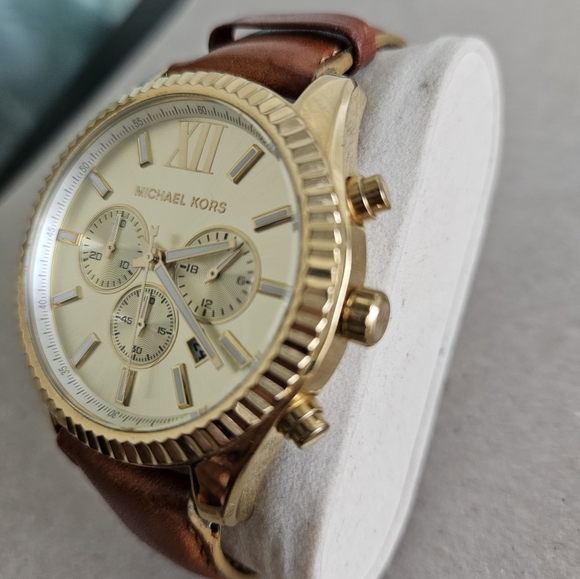 Michael Kors Lexington Chronograph Gold Dial Men's Watch - Picture 2 of 3